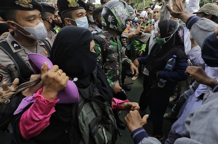 Aksi 1812 di kawasan Patung Kuda, Jakarta Pusat. /Instagram.com/@sigabahkreativa.