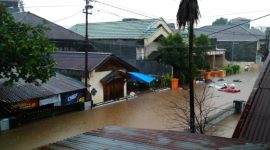 BNPB telah menyampaikan daftar kabupaten dan kota yang berpotensi banjir di bulan Januari 2021, salah satunya Kota Manado. Cek  daftarnya. /Dok. BNPB indonesia
