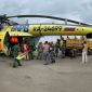 Helikopter mendistribusikan sejumlah bantuan ke desa-desa yang sulit dijangkau transportasi darat. /Dok. BNPB Indonesia