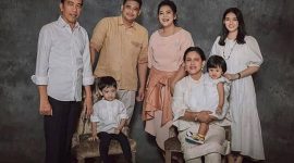 Keluarga Presiden Joko Widodo saat foto bersama. /Instagram.com/@iriannajokowi.
