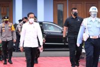 Presiden Joko Widodo menuju Provinsi Kalimantan Selatan dalam rangka kunjungan kerja. /Dok. Media Apakabar/Lukas - Biro Pers Sekretariat Presiden.