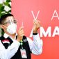 Presiden Joko Widodo menjadi orang pertama yang menerima vaksin dalam program vaksinasi massal secara gratis di Indonesia. /Laily Rachev - Biro Pers Sekretariat Presiden.