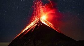 Ilustrasi Gunung Meletus. /Pixels.com/Clive Kim