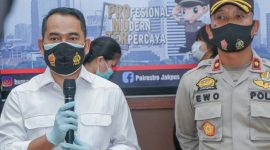 Konferensi pers terkait Kasus Mesum di Halte Bus Senen. /Instagram.com/@humaspolresjakartapusat.