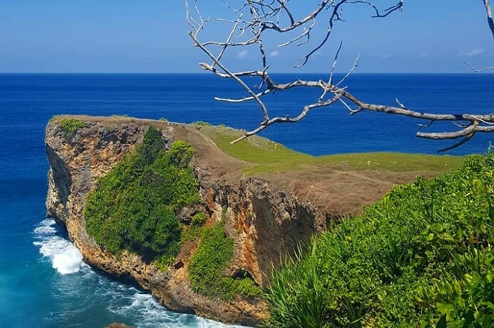 Hasil penelusuran, Polri memastikan penjualan pulau sumba itu hoax. /Instagram.com/@lorioktavia.
