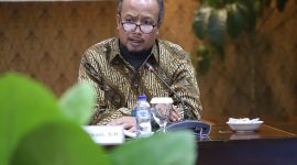 Ketua Pengurus Harian Yayasan Lembaga Konsumen Indonesia Konsumen Indonesia (YLKI), Tulus Abadi. /Dok. menpan.go.id.