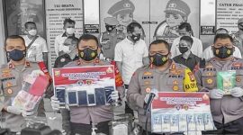 Pengungkapan Sindikat Uang Palsu Rupiah dan Dollar. /Instagram.com/@officialpolsekserpong.