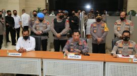 Kapolri Jenderal Pol. Listyo Sigit Prabowo saat konferensi pers penyerangan teroris di Mabes Polri. /Dok. Humas Polri
