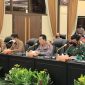 Kapolri Jenderal Pol Listyo Sigit Prabowo dalam rapat koordinasi lintas sektoral kesiapan menghadapi Idul Fitri 1442 Hijriah/2021. Acara berlangsung Rabu 21 April 2021 malam, membahas pengamanan Idul Fitri. /Dok. humas.polri.go.id
