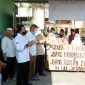 Anggota DPRD DKI Jakarta Habiburokhman dan Adnan Taufiq memberikan Bantuan dan Santunan Kepada Anak Yatim di Pulo Jahe Jakarta Timur. /Dok. Igor Dirgantara