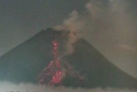 Lava pijar berguguran dari puncak Gunung Merapi. /Instagram.com/@info_gunungmerapi