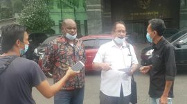 Paslon Bupati Yalimo Jayapura, Lakius Peyon dan Nuhum Mebel mendaftar perkara atas pungutan suara ulang (PSU) ke Mahkamah Konstitusi RI. /Dok. Timses Bupati Yalimo