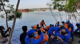 Perahu wisata berpenumpang 20 orang di Waduk Kedung Ombo, di Dukuh Bulu, Desa Wonoharjo, Kecamatan Kemusu alami kecelakaan dan tenggelam. /Dok. Pemerintah Kabupaten Boyolali
