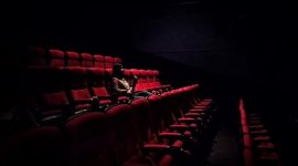 Ilustrasi nonton di bioskop. /Unsplash.com/Karen Zhao
