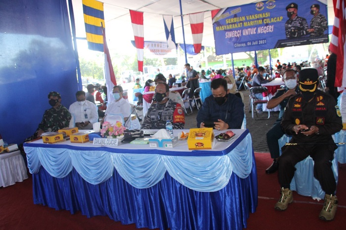 Video Conference dengan Kepala Staf Angkatan Laut (KASAL) Laksamana TNI Yudo Margono, terkait kegiatan Serbuan Vaksinasi Masyarakat Maritim di Kabupaten Cilacap. /Dok. Apakabar Media/Irman