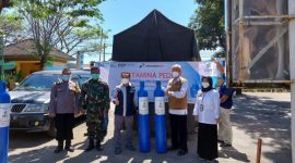 PGN menyalurkan bantuan oksigen medis untuk penanggulangan COVID-19 melalui Program Pertamina Peduli. /Dok. Bumn.go.id
