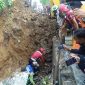 Longsor proyek galian drainase menelan dua korban di Kelurahan Bukit Cangang, Kecamatan Guguk Panjang, Bukittinggi, Sumatera Barat. (Dok. BPBD Bukittinggi)
