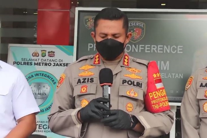 Tangkapan layar Kapolres Metro Jaksel, Kombes Pol Azis Andriansyah. /Instagram.com/@polres_metro_jakartaselatan