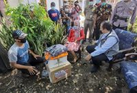 Pusdalops BNPB melakukan pemutakhiran dampak gempabumi yang terjadi di Jember Provinsi Jawa Timur. /Dok. BPBD Jember