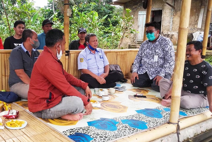 Dinas peternakan Perikanan Kabupaten Bogor Kukuhkan Kelompok Perikanan di Desa Ciburuy. (Dok. Apakabarbogor.com/Iwan)