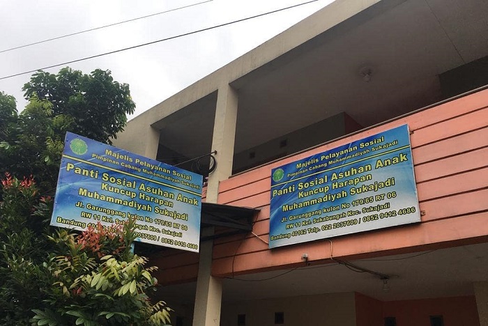 Panti Asuhan 
