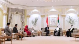 Presiden Joko Widodo tiba di Abu Dhabi. (Dok. Sekretariat Presiden/Muchlis Jr)
