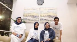 BEI bersama Pemkab Morowali Utara menggelar kelas perdana pelatihan dan pembelajaran berbasis teknologi. (Dok. BEI)
