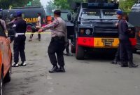 Tangkapan layar, Peristiwa bom bunuh diri di area Polsek Astanaanyar. (Instagram.com/@infobandungkota)
