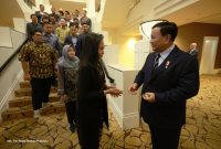 Menteri Pertahanan RI Prabowo Subianto bertemu dengan para mahasiswa Indonesia di Canberra. (Dok. Tim Media Prabowo Subianto)