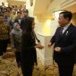 Menteri Pertahanan RI Prabowo Subianto bertemu dengan para mahasiswa Indonesia di Canberra. (Dok. Tim Media Prabowo Subianto)