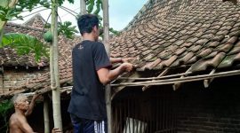 Hujan intensitas sedang disertai angin kencang 'menggilas' sebagian wilayah Kabupaten Magetan. (Dok. Fin)