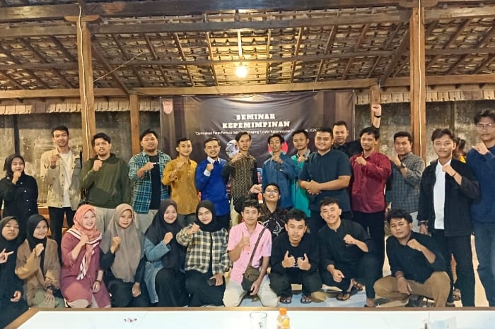 GMPK Cabang Tulungagung menggelar Seminar Kepemimpinan bertema “Optimlisasi Peran Pemuda Sebagai pemegang Estafet Kepemimpinan Dalam Pemilu 2024” (Dok. GMPK) 
