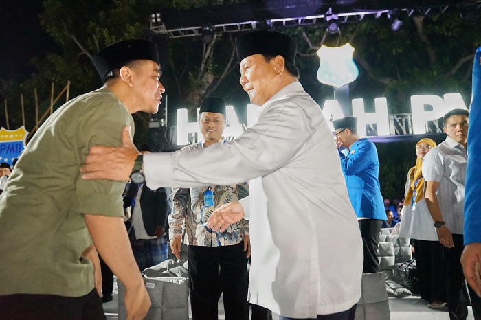 Ketua Umum Prabowo Subianto bersama Wali Kota Surakarta Gibran Rakabuming. (Dok. Tim Media Prabowo Subianto)
