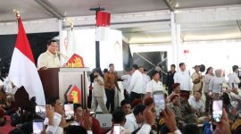 Prabowo Subianto menghadiri agenda Konsolidasi Akbar Pengurus Gerindra Tangerang Raya di Lapangan Ahmad Yani, Tangerang. (Dok. Tim Media Prabowo Subianto) 
