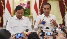 Tanggapi Isu Prabowo Tampar Wamentan, Jokowi Sebut dalam Situasi Politik Saat Ini Banyak Isu-isu Seperti Itu