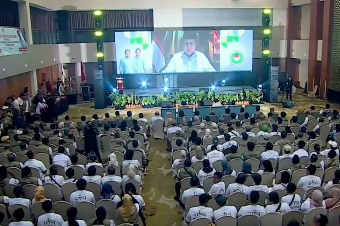 Calon presiden nomor urut 2, Prabowo Subianto melalui sambungan virtual usai Asosiasi Pedagang Pasar Seluruh Indonesia (APPSI) mendeklarasikan dukungan terhadap dirinya dan Gibran Rakabuming Raka. (Dok. Tim Media Prabowo)

