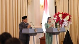 Presiden Prabowo Subianto dan Perdana Menteri Paetongtarn Shinawatra saat penandatanganan MoU kerja sama bilateral di bidang kesehatan Indonesia - Thailand, Senin, 19 Mei 2025. (Dok. Tim Komunikasi Prabowo Subianto)
