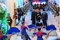 Presiden Prabowo Subianto dan Presiden Emmanuel Macron. (Facebook.com @ Setkab RI)