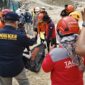 Proses pencarian terhadap korban longsor tambang galian C Gunung Kuda, Kabupaten Cirebon(Dok. Basarnas)

