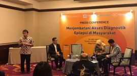 Ketua Kelompok Kerja Epilepsi dan EEG, Perdosni Pusat, Dr. dr. Aris Catur Buntoro, Sp.N., Subsp.NNET (K) saat menjelaskan tantangan diagnostik epilepsi di Indonesia pada sebuah diskusi publik di Jakarta, Jumat, 18 Juli  2025. 