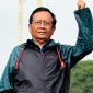 Mahfud MD angkat dua jempol saat menilai reshuffle kabinet Prabowo. (Facebook.com @Mahfud MD)