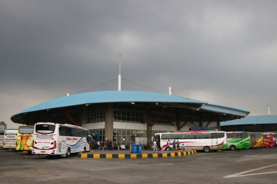 6 Terminal Bus Terbesar di Indonesia dengan Fasilitas Terbaik