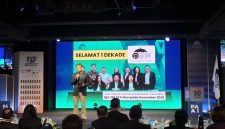 Sandiaga Uno menjadi pembicara inspiratif dalam seminar HUT ke-10 PAAI bertema Dari Tantangan Menuju Peluang. Ia menyampaikan lima pesan untuk mendukung pertumbuhan industri asuransi, mulai dari integritas dan inovasi hingga kolaborasi serta konsistensi dalam membangun profesionalisme agen. (Dok. PAAI)